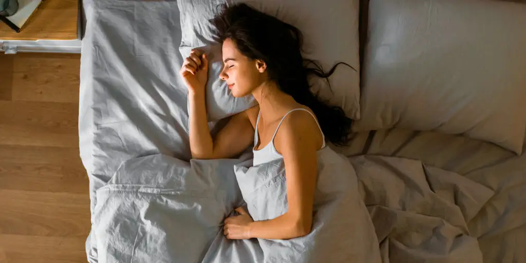 تجنب هذه العادة الخطيرة قبل النوم للحفاظ على صحة قلبك watanserb.com