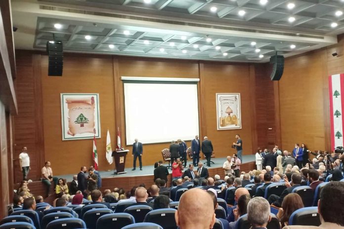 وفد الجزائر ينسحب من مؤتمر عربي watanserb.com