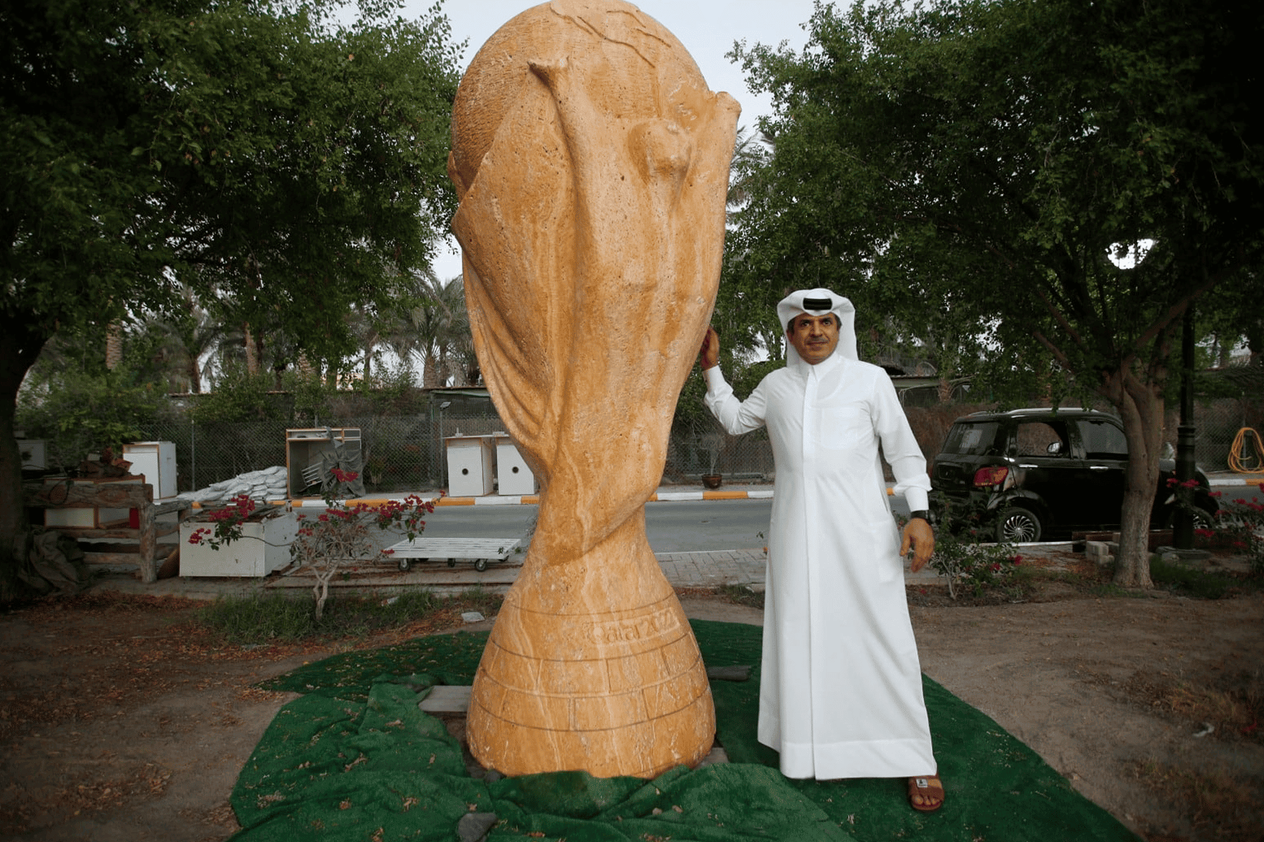 حمد السويدي يعتذر للشعب القطري watanserb.com