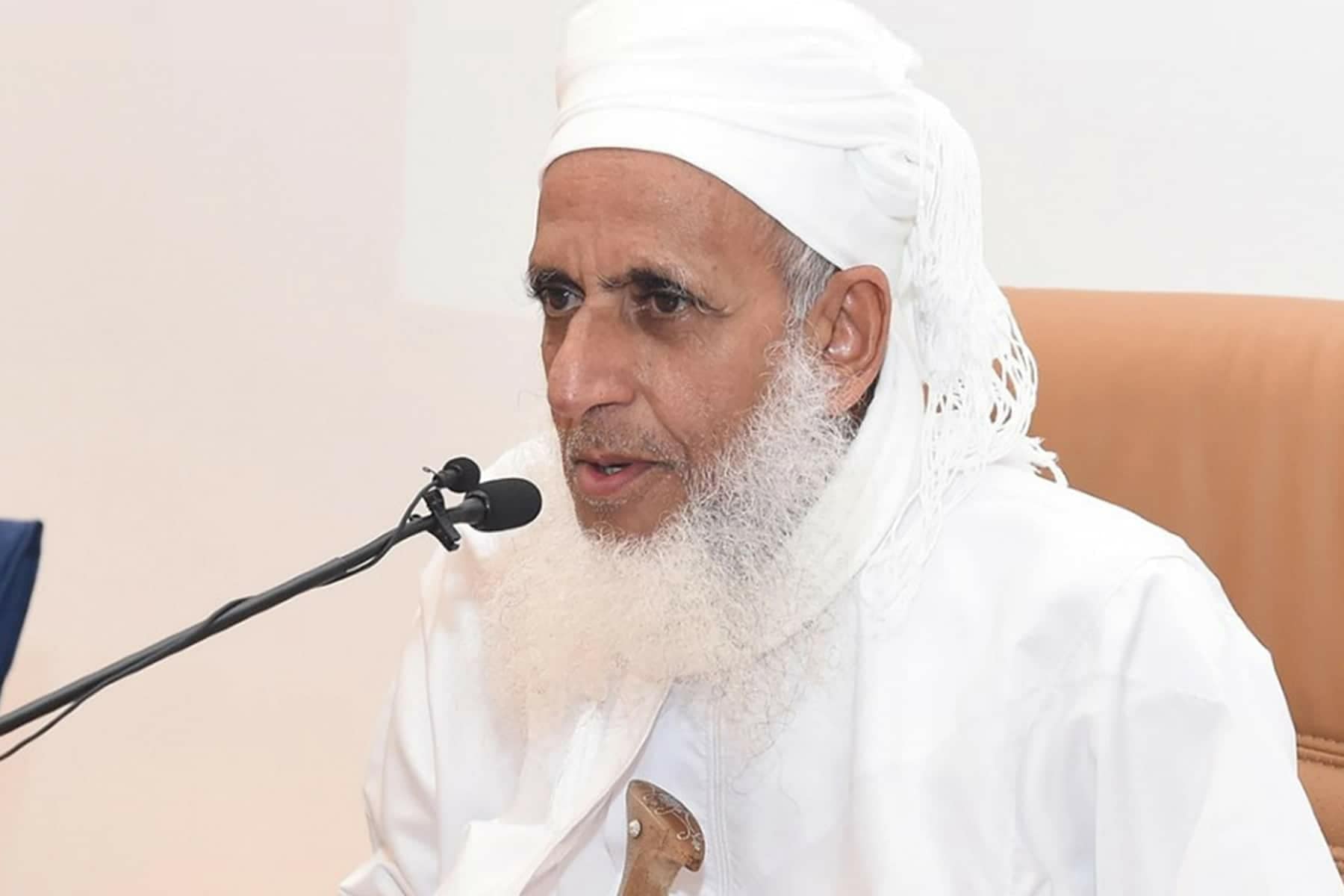 أحمد بن حمد الخليلي watanserb.com