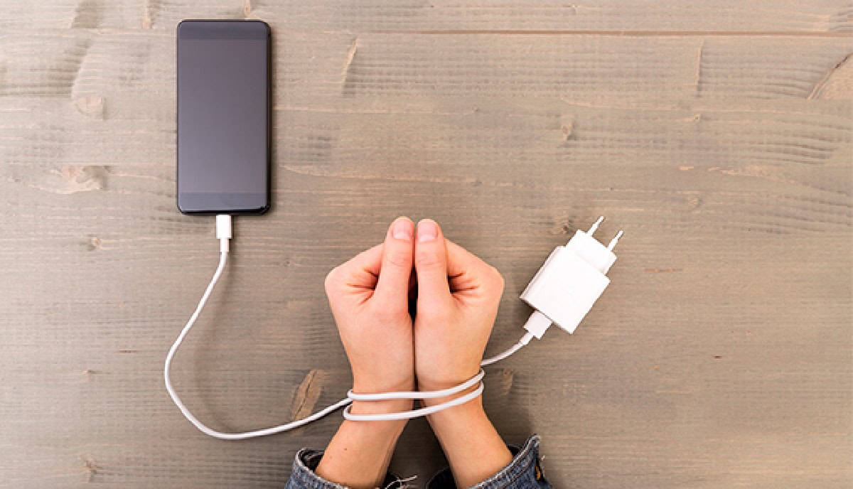 الادمان على الهاتف المحمول watanserb.com