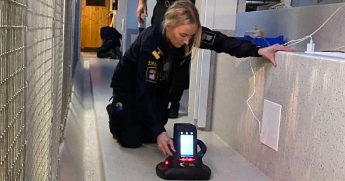 "الكوبرا الملك" لا تزال تستنفر السويد.. تتخفى من الكاميرات وعضة واحدة تقتل 20 شخصاً! watanserb.com