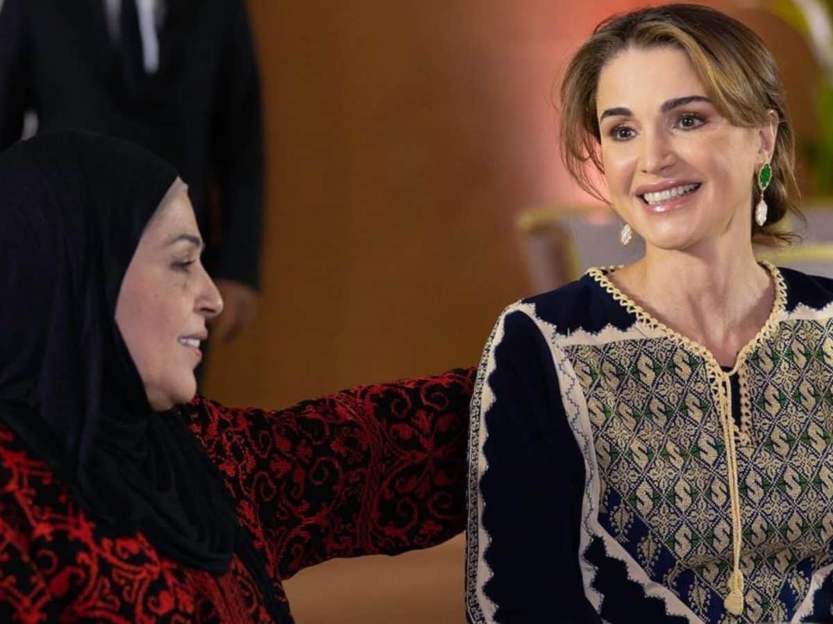 الملكة رانيا ترتدي ثوباً مطرزاً تقليدياً استكملت إطلالتها به بسعر صادم! watanserb.com