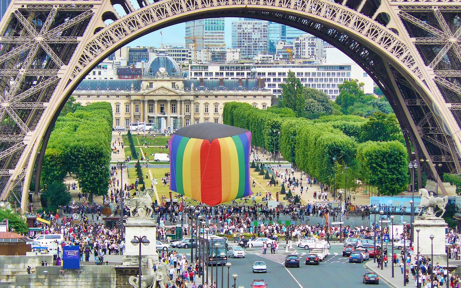 مجسم الكعبة بألوان المثلية watanserb.com