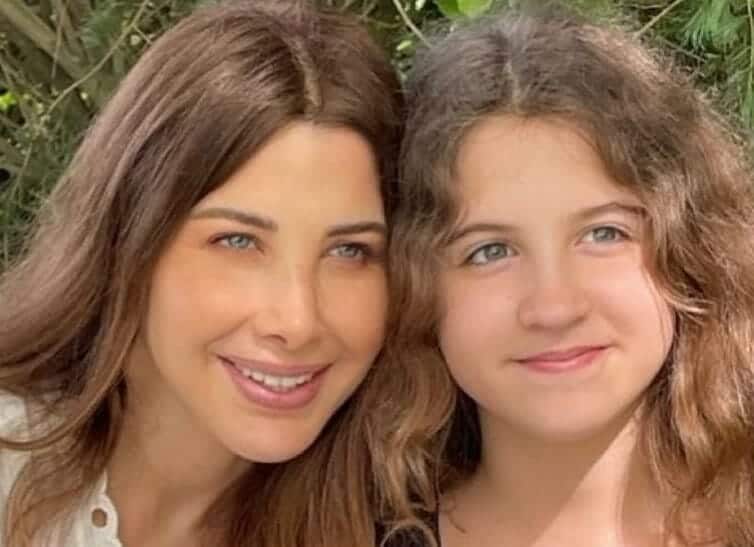 شاهد كيف تعامل ابنة نانسي عجرم العاملة المنزلية لديهم! (فيديو) watanserb.com