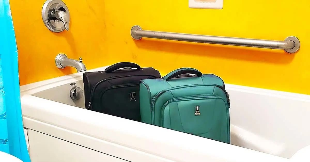 يجب أن تضع حقائبك في حمام غرفة الفندق بمجرد وصولك watanserb.com