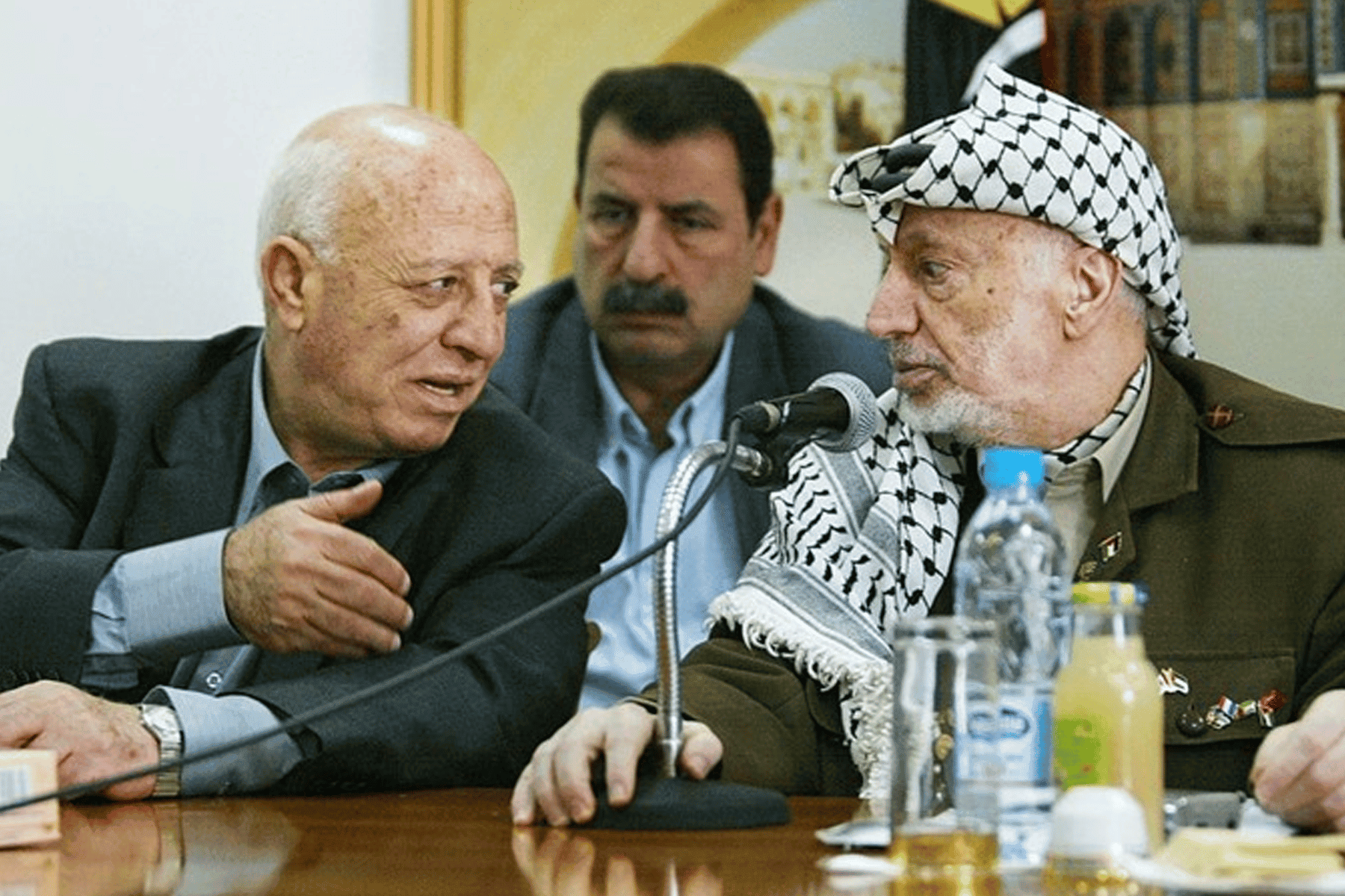 ياسر عرفات watanserb.com