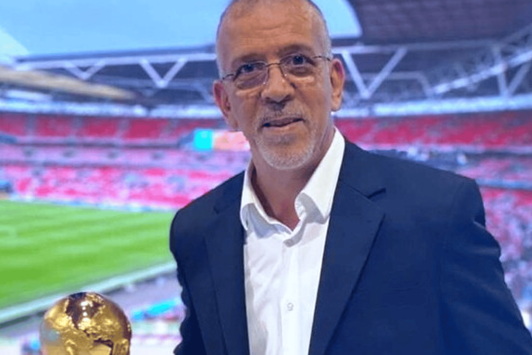 حفيظ دراجي يتناول العشاء في الدوحة watanserb.com