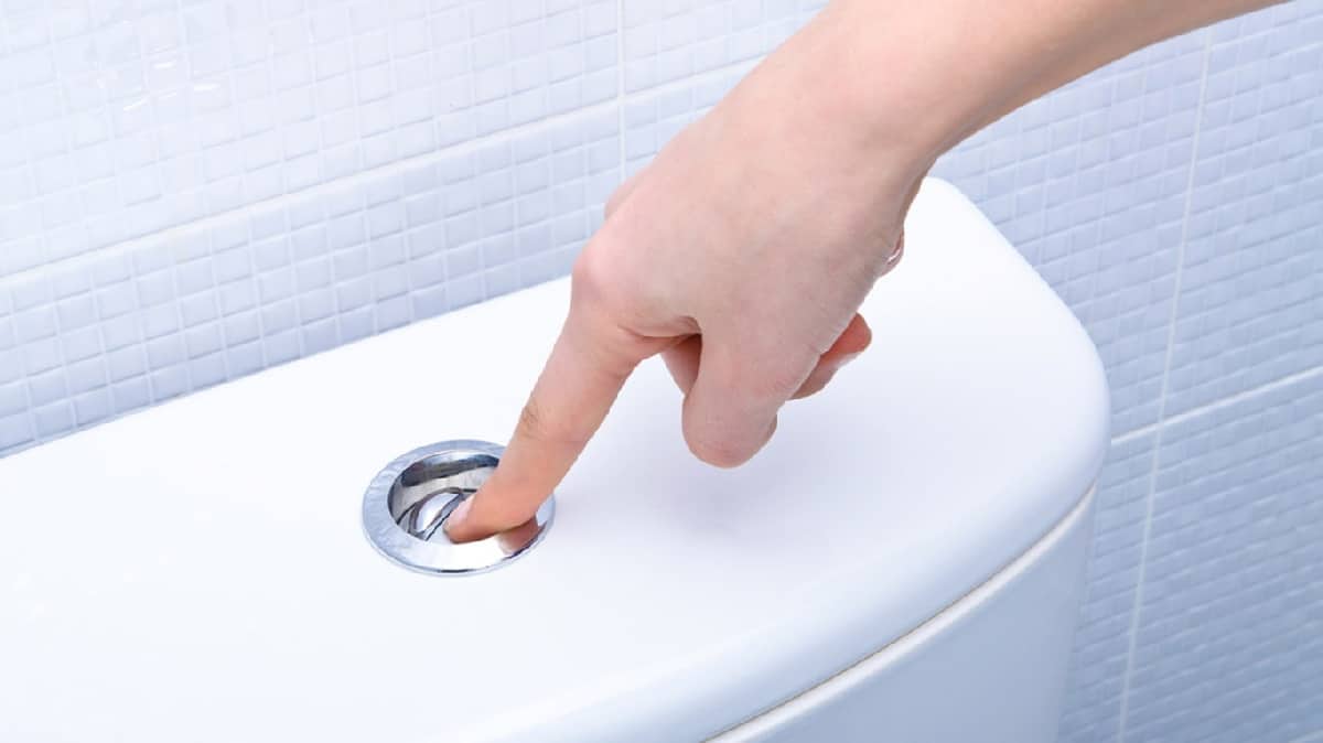  عادة خفض غطاء مقعد المرحاض قبل شطفه، يقوم بها بعض الناس والبعض الآخر يتجنبها قدر الإمكان محاولين تذكّر عملية الشفط في كل استعمال