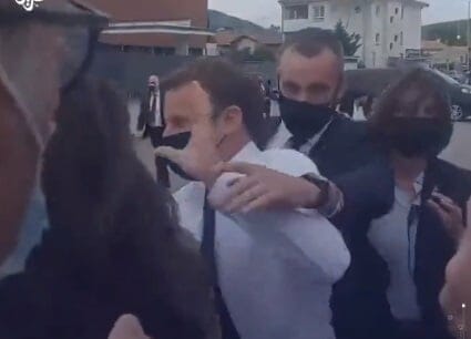 سيدة تصفع ماكرون watanserb.com