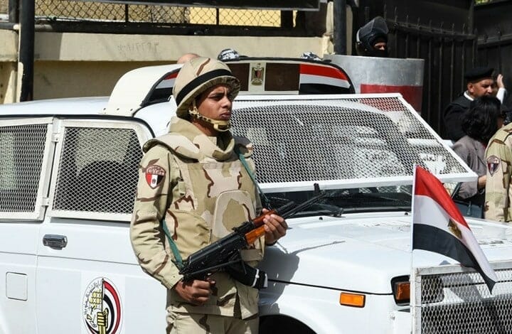 ضباط مصريين يدعمون الإطاحة بالسيسي watanserb.com