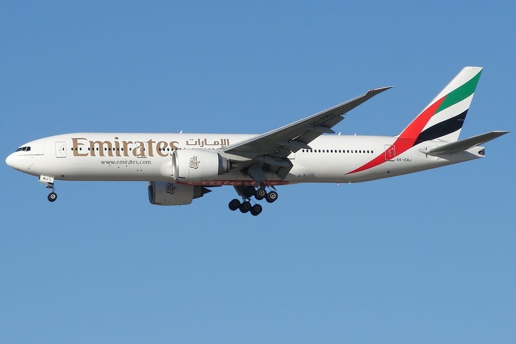 طيران الإمارات يشتري 5 طائرات شحن watanserb.com