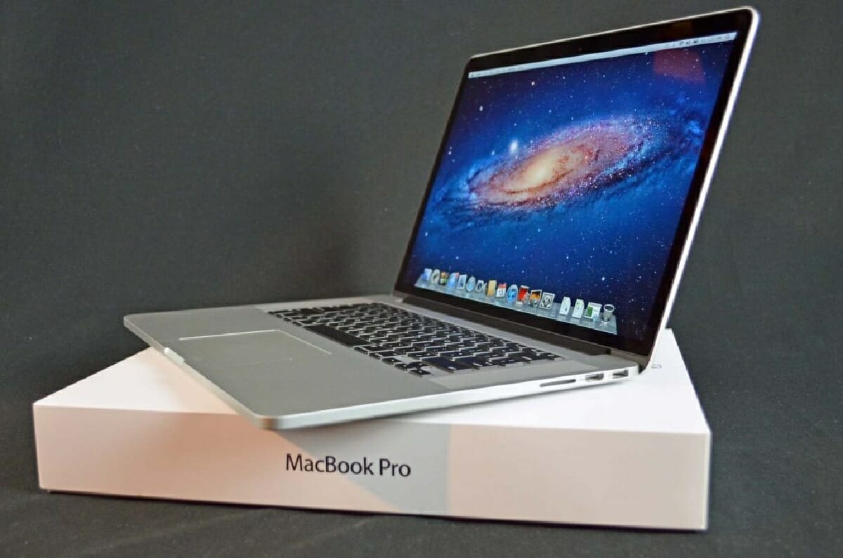 MacBook Pro نموذج 2016