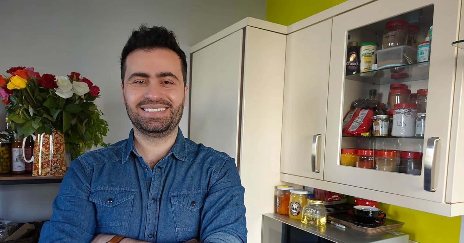 انفصال أبو جوليا عن زوجته watanserb.com