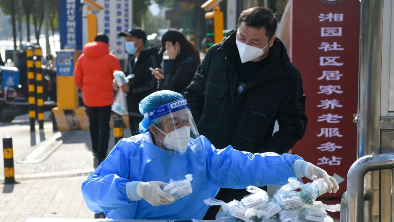 انتشار موجة جديدة لفيروس كورونا يضع الخبراء الصينيين أمام سيناريوهات مخيفة watanserb.com
