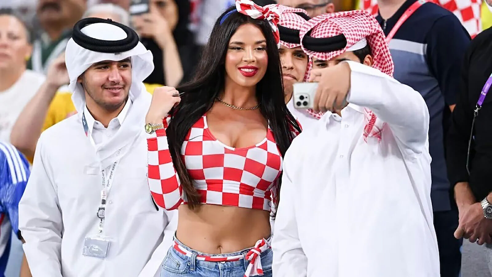 إيفانا نول عارية في قطر watanserb.com