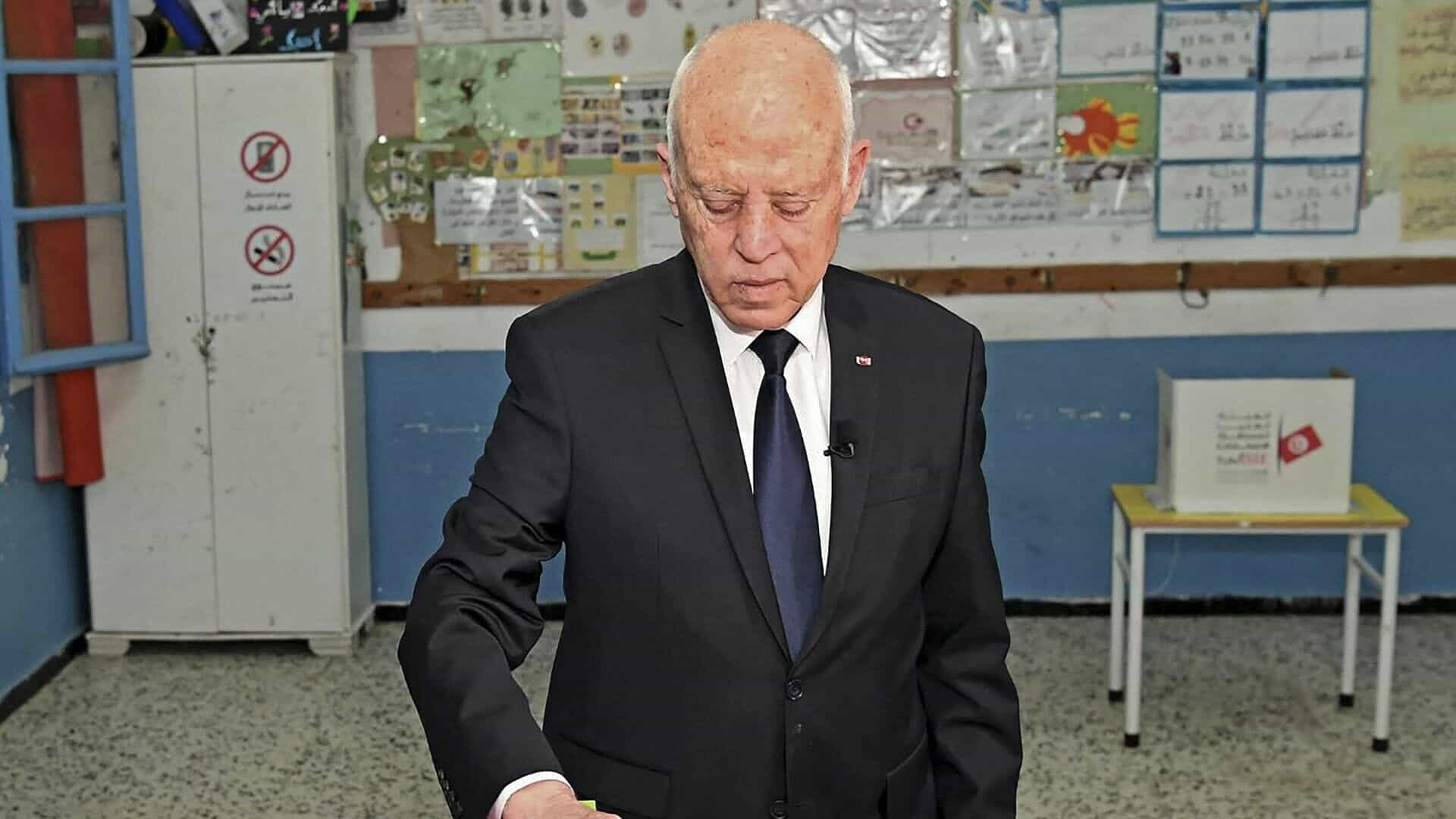 انتخب قيس سعيد رئيسا للجمهورية التونسية عام 2019