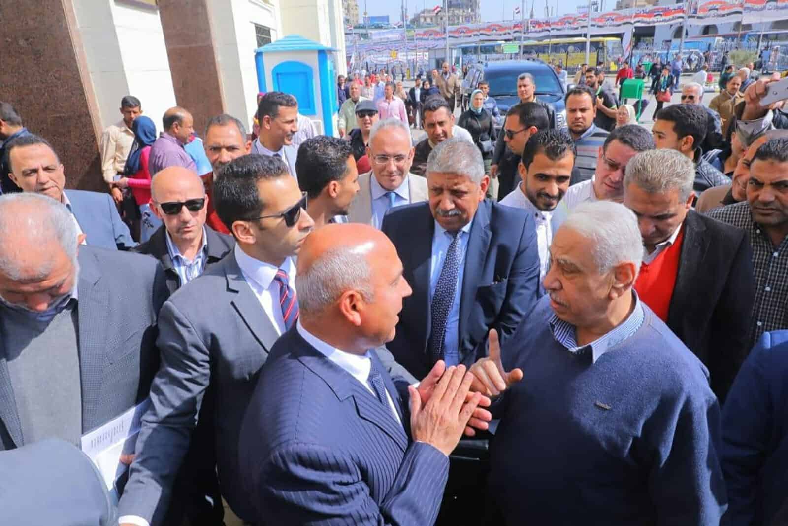 كامل الوزير في محطة سكك حديد مصر watanserb.com