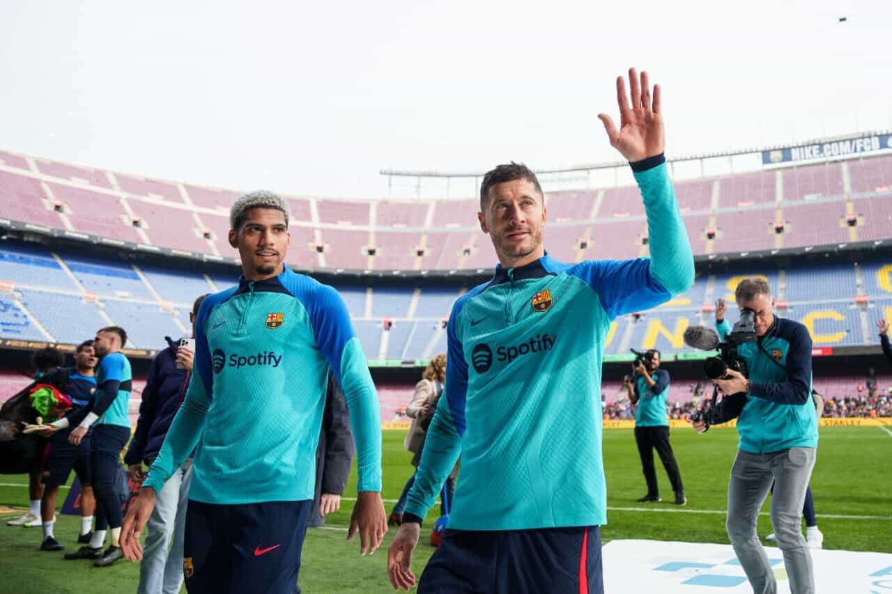 روبرت ليفاندوفسكي نجم برشلونة