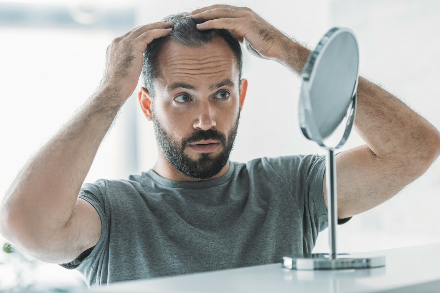 دراسة حديثة تحذر من مشروبات شائعة تُسرع تساقط الشعر لدى الرجال watanserb.com