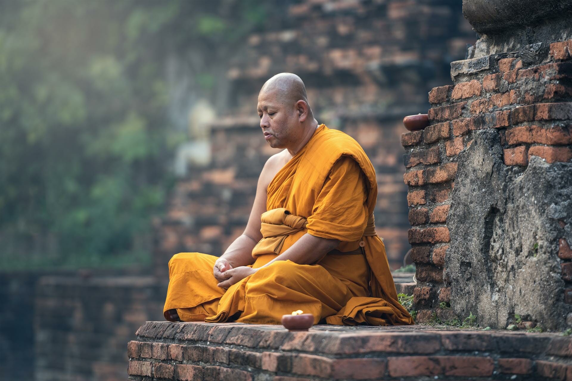 راهب بوذي يقطع عضوه الذكري watanserb.com