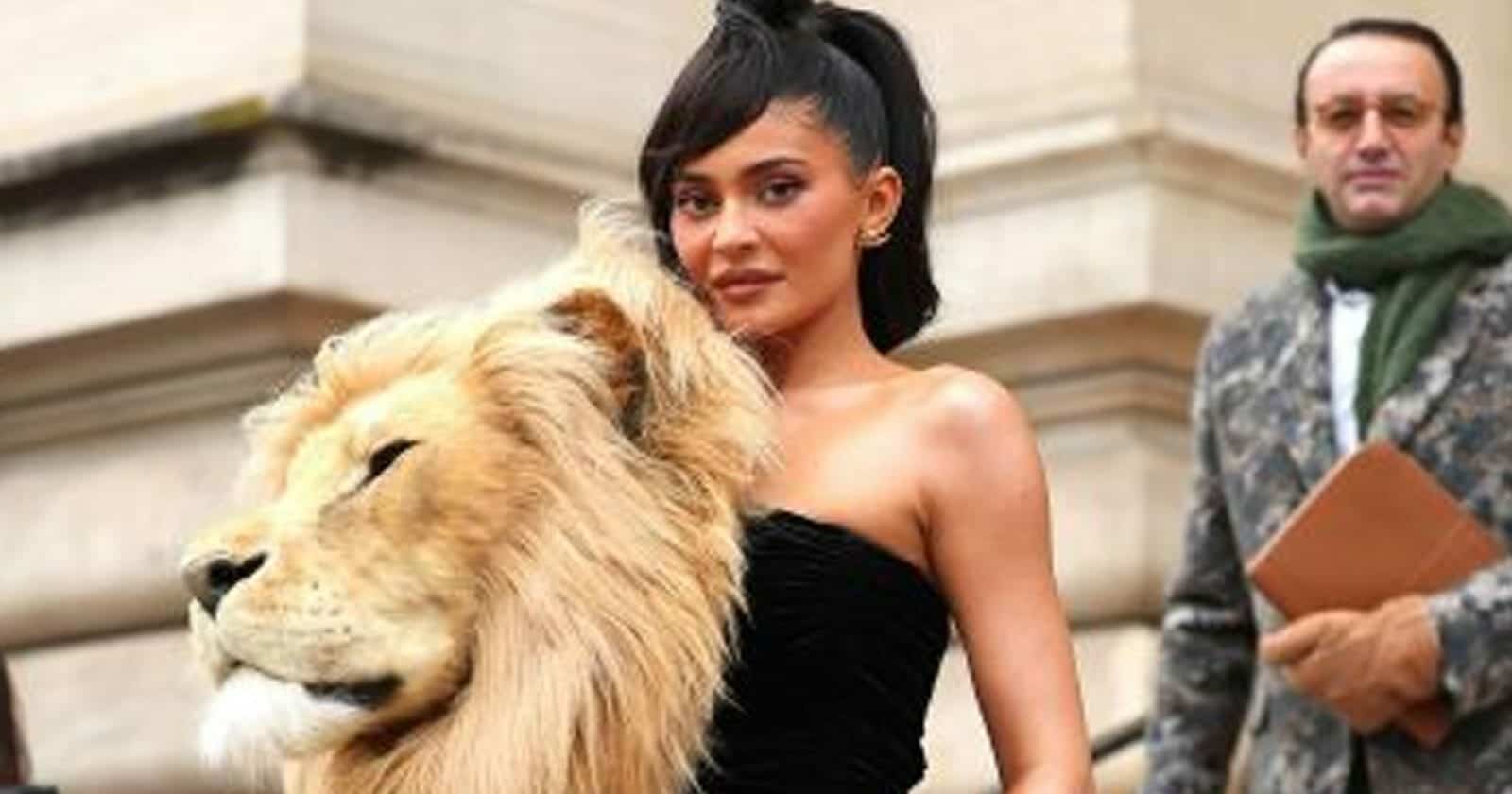 عارضة الازياء العالمية كايلي جينر watanserb.com