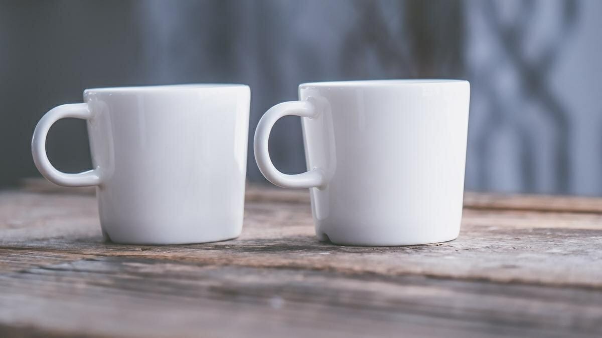 شرب فنجان من القهوة مع مديرك في العمل watanserb.com