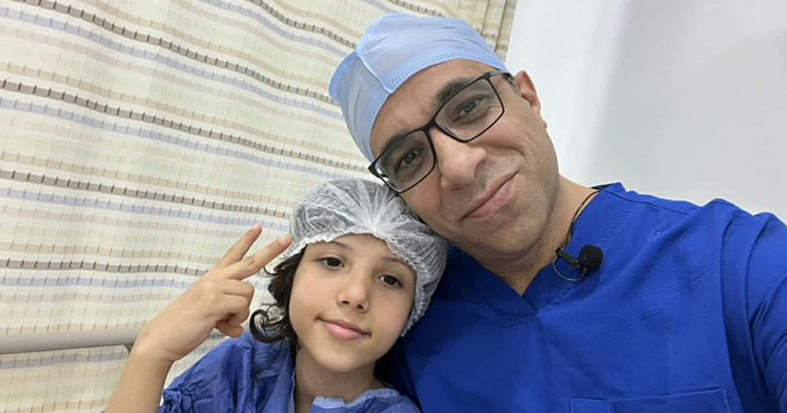 طبيب مصري و طفلة سعودية watanserb.com