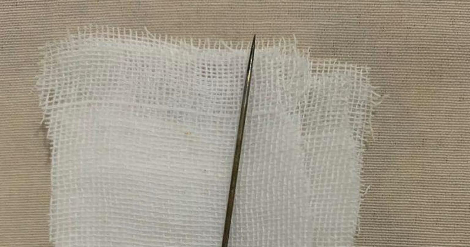 مصري حاول تسليك قضيبه بإبرة watanserb.com