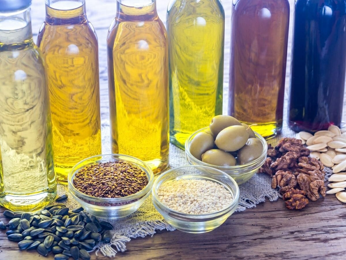 There are several types of recommended cooking oils