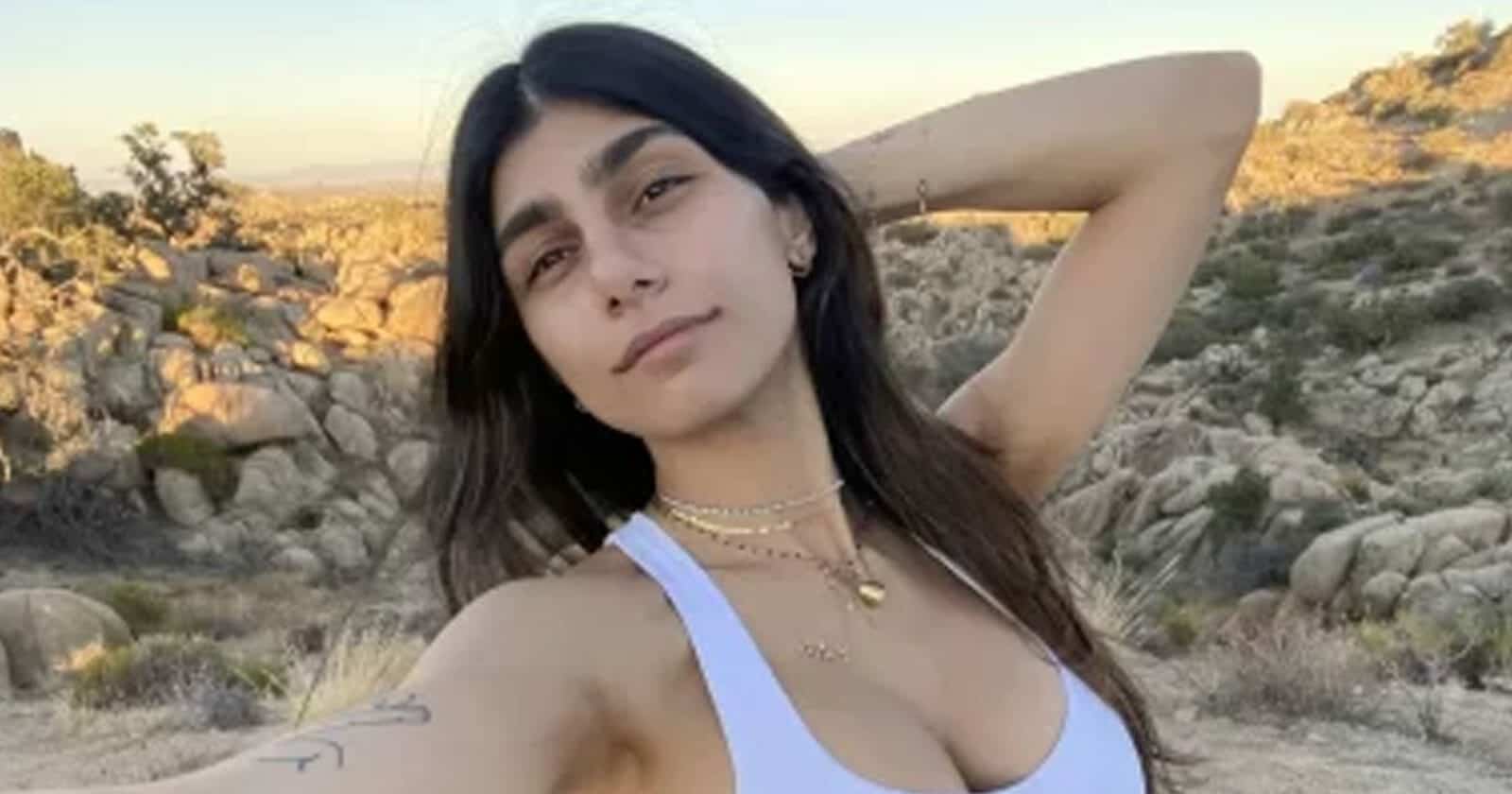 ميا خليفة ترتدي زي "قضيب عملاق" في حملة تسويقية جديدة! (شاهد) watanserb.com