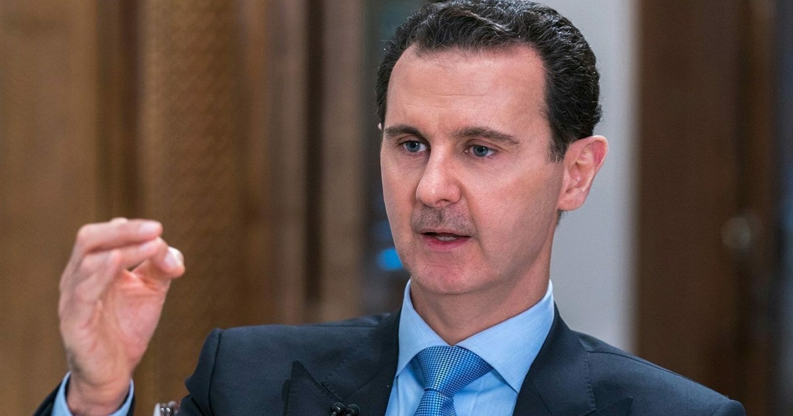 الأسد يبشر السوريين watanserb.com