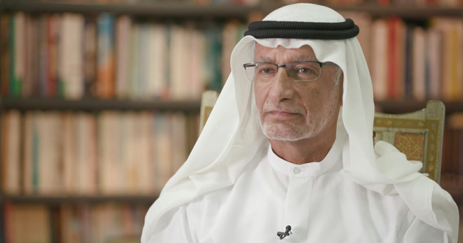 الأكاديمي الإماراتي البارز عبدالخالق عبدالله