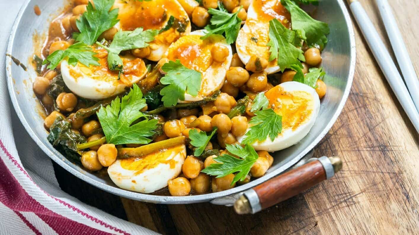 الحمص موجود في الأطباق الشرقية watanserb.com