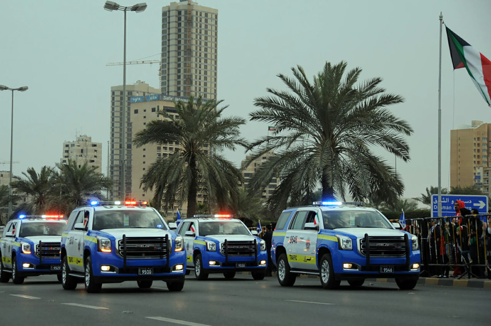 مقيم آسيوي يهاجم دورية الشرطة الكويتية watanserb.com
