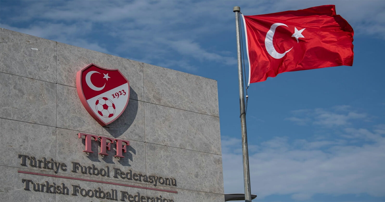 انسحاب 4 أندية من الدوري التركي الممتاز watanserb.com