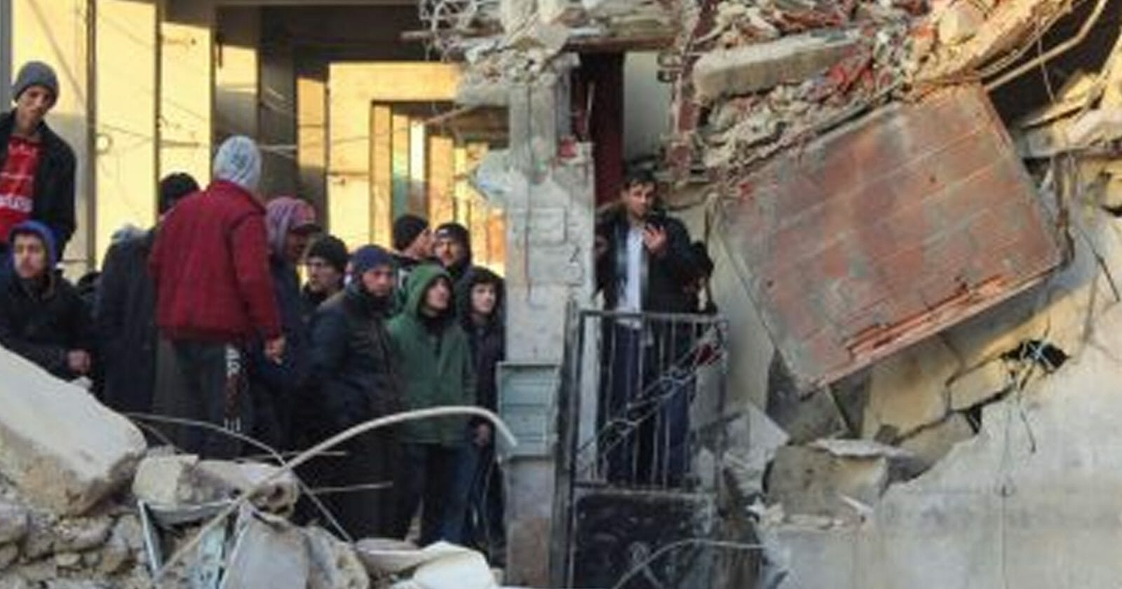 إهمال نظام الأسد لمصابي الزلزال watanserb.com