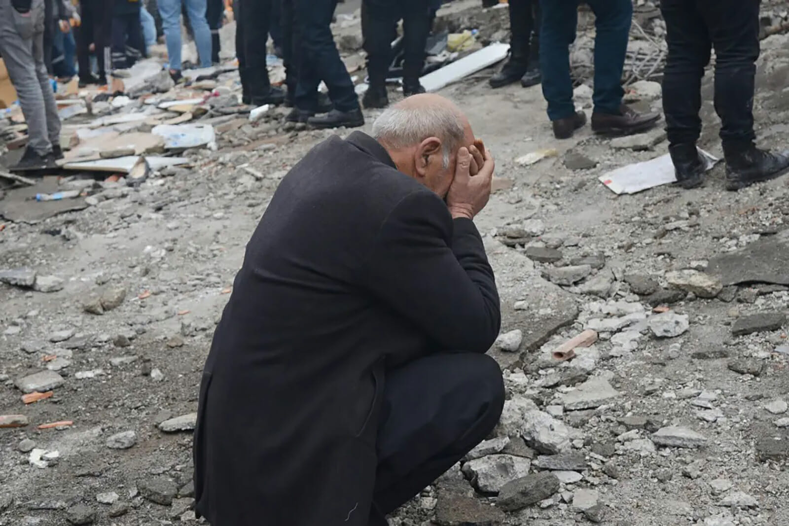 مشاهد مؤلمة زلزال تركيا watanserb.com