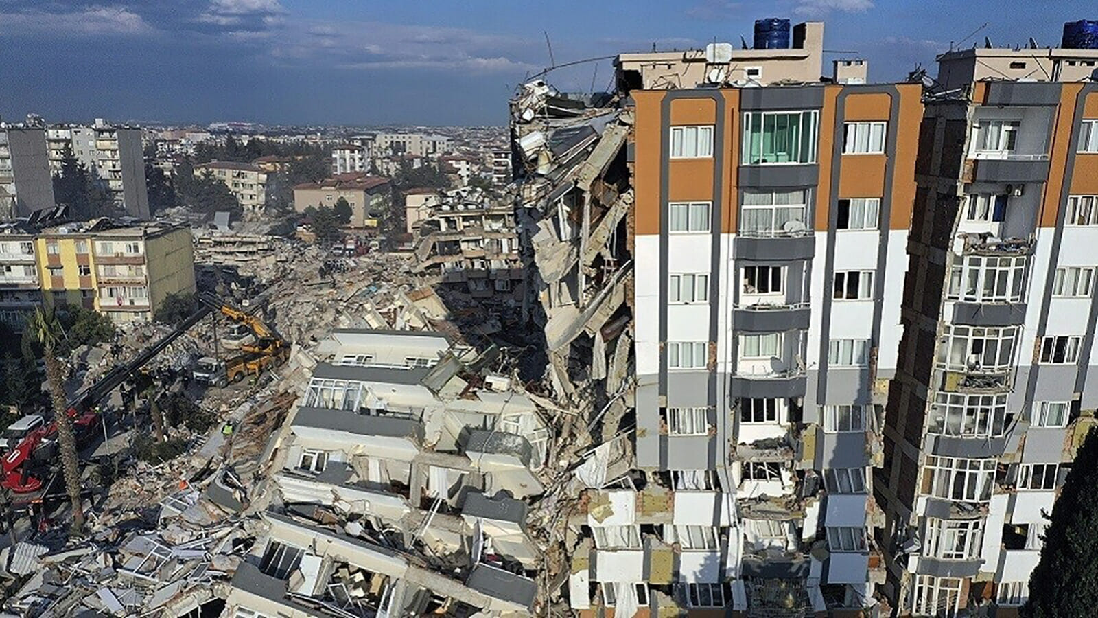 تداعيات زلزال تركيا watanserb.com