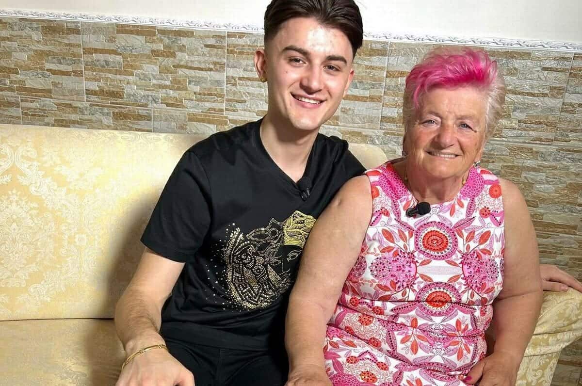 مراهق (19 عاماً) يعلن حمل حبيبته (76عاماً).. ثم يفجر مفاجأة! (شاهد) watanserb.com