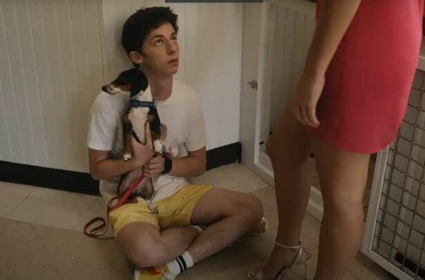 تؤدي جينيفر لورانس مشهدا متعريًا أمام المراهق البالغ من العمر 19 عامًا