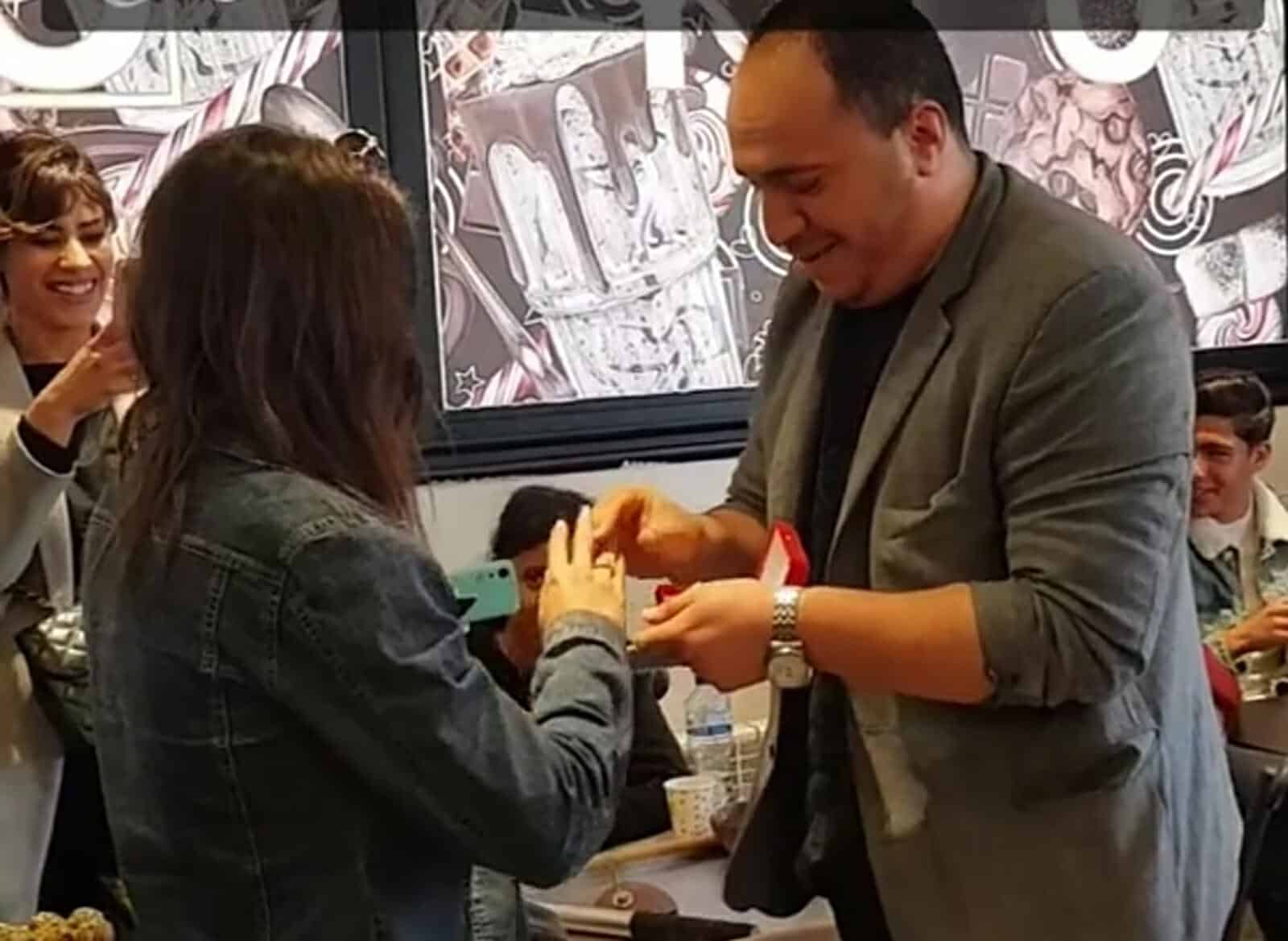 مدرس يخطب تلميذته في تونس watanserb.com