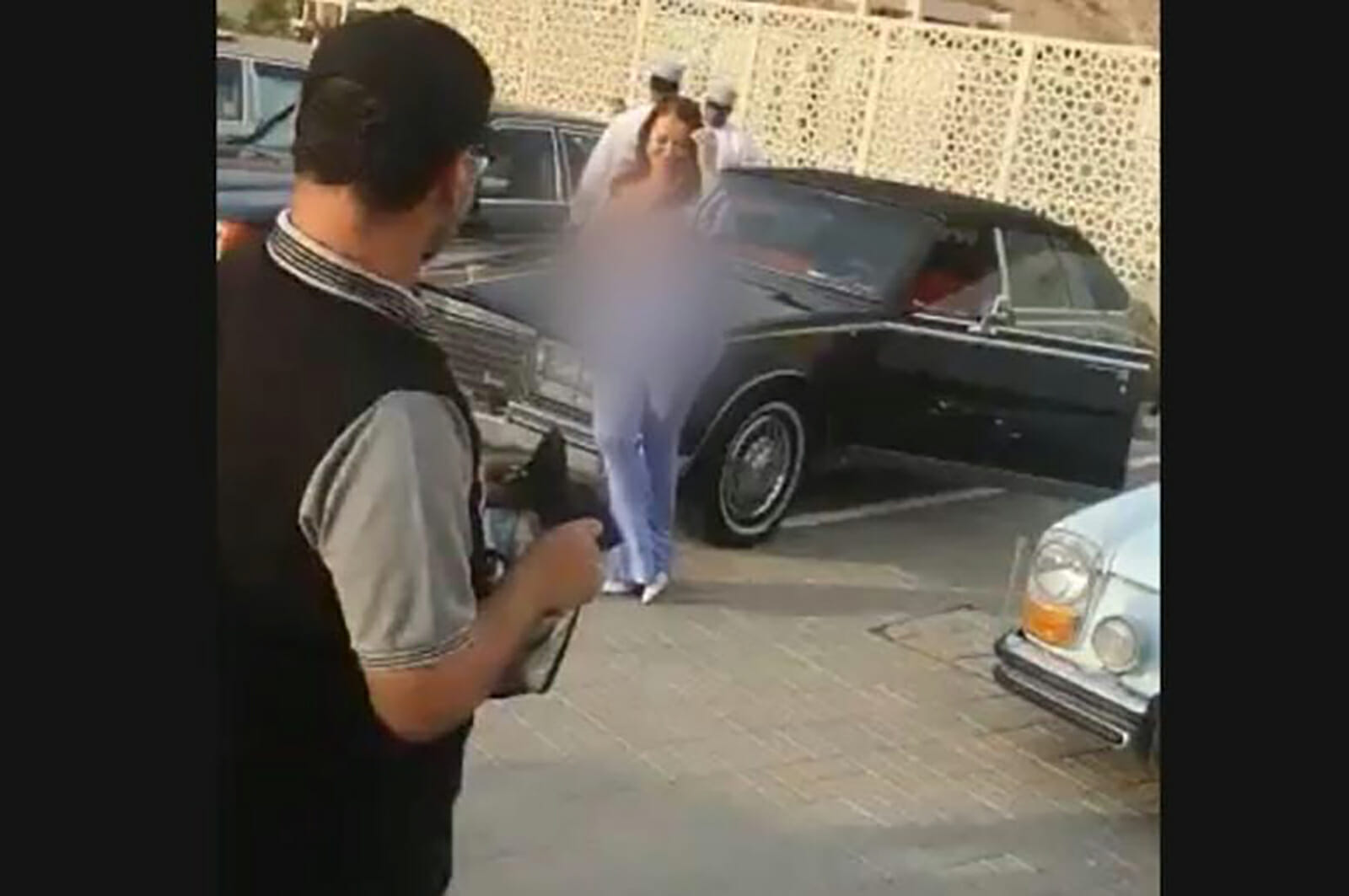 امرأة ملابس غير محتشمة مسقط watanserb.com
