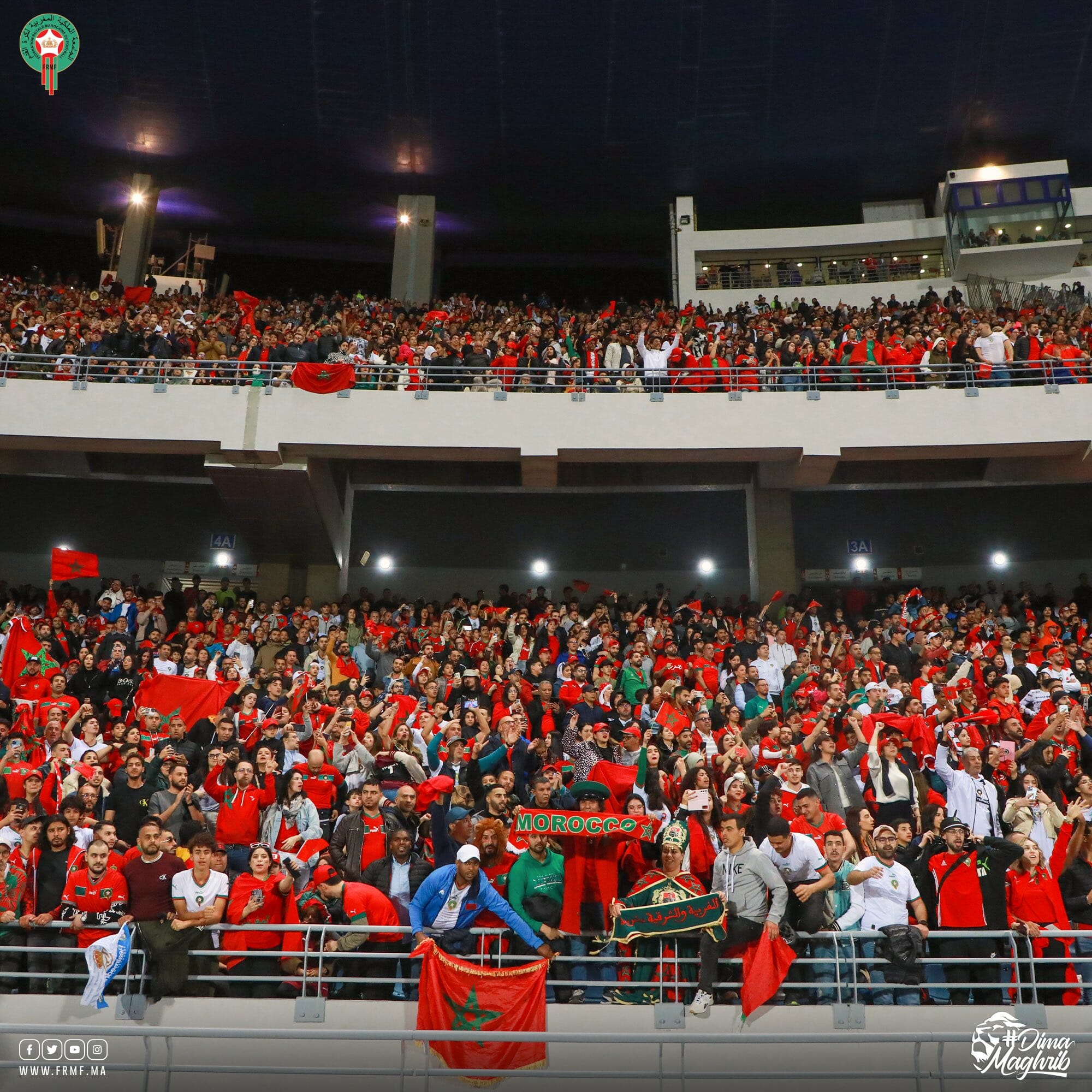 جماهير المنتخب المغرب في طنجة