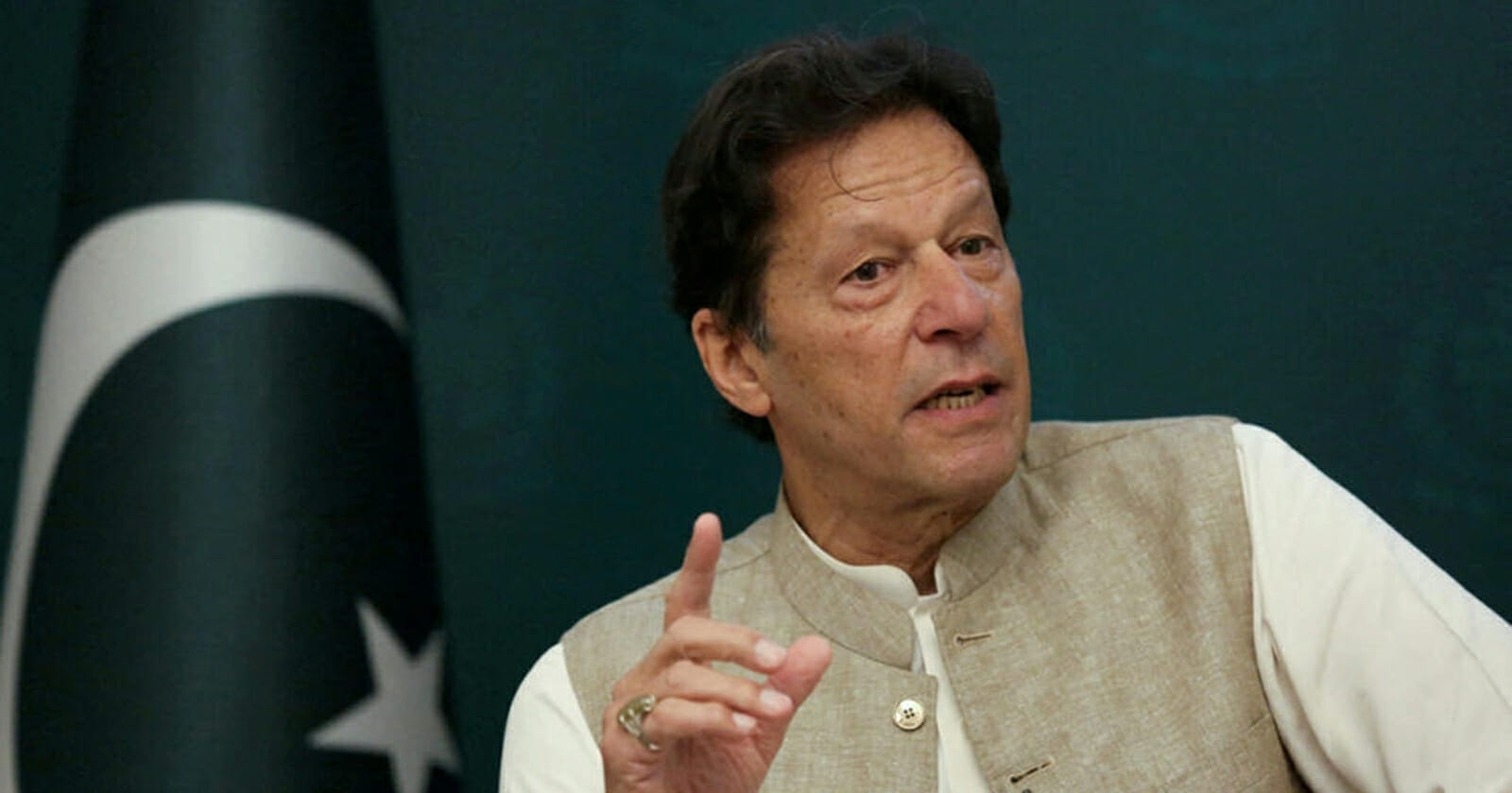 رئيس الوزراء السابق عمران خان watanserb.com