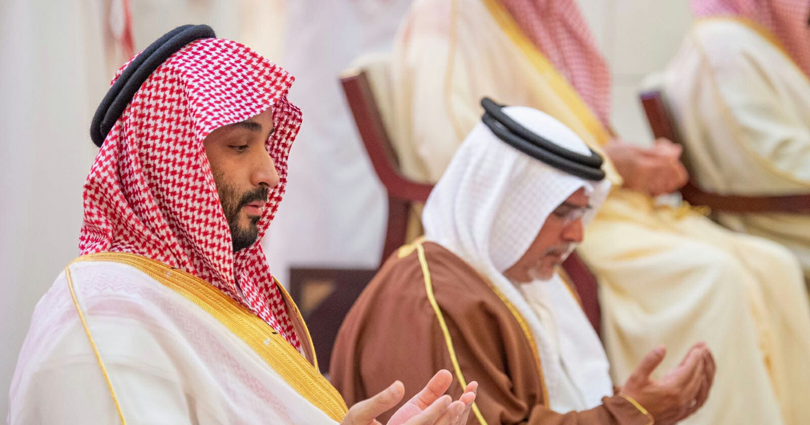 محمد بن سلمان في جنازة الأميرة الجوهرة watanserb.com