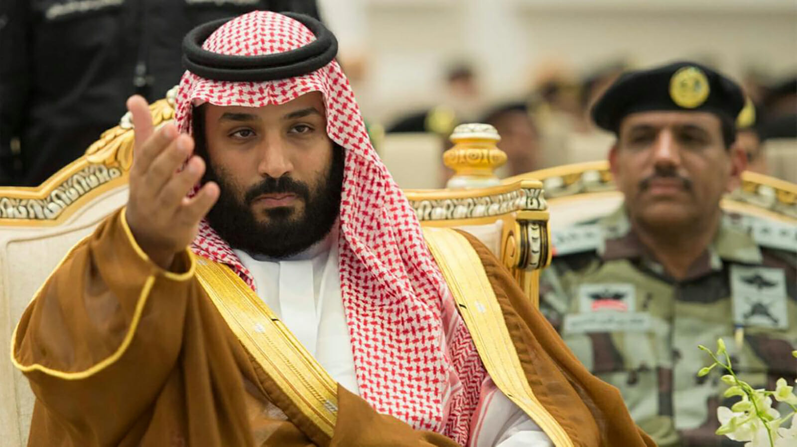 ضابط سعودي ينتقد انتهاكات محمد بن سلمان في السعودية watanserb.com