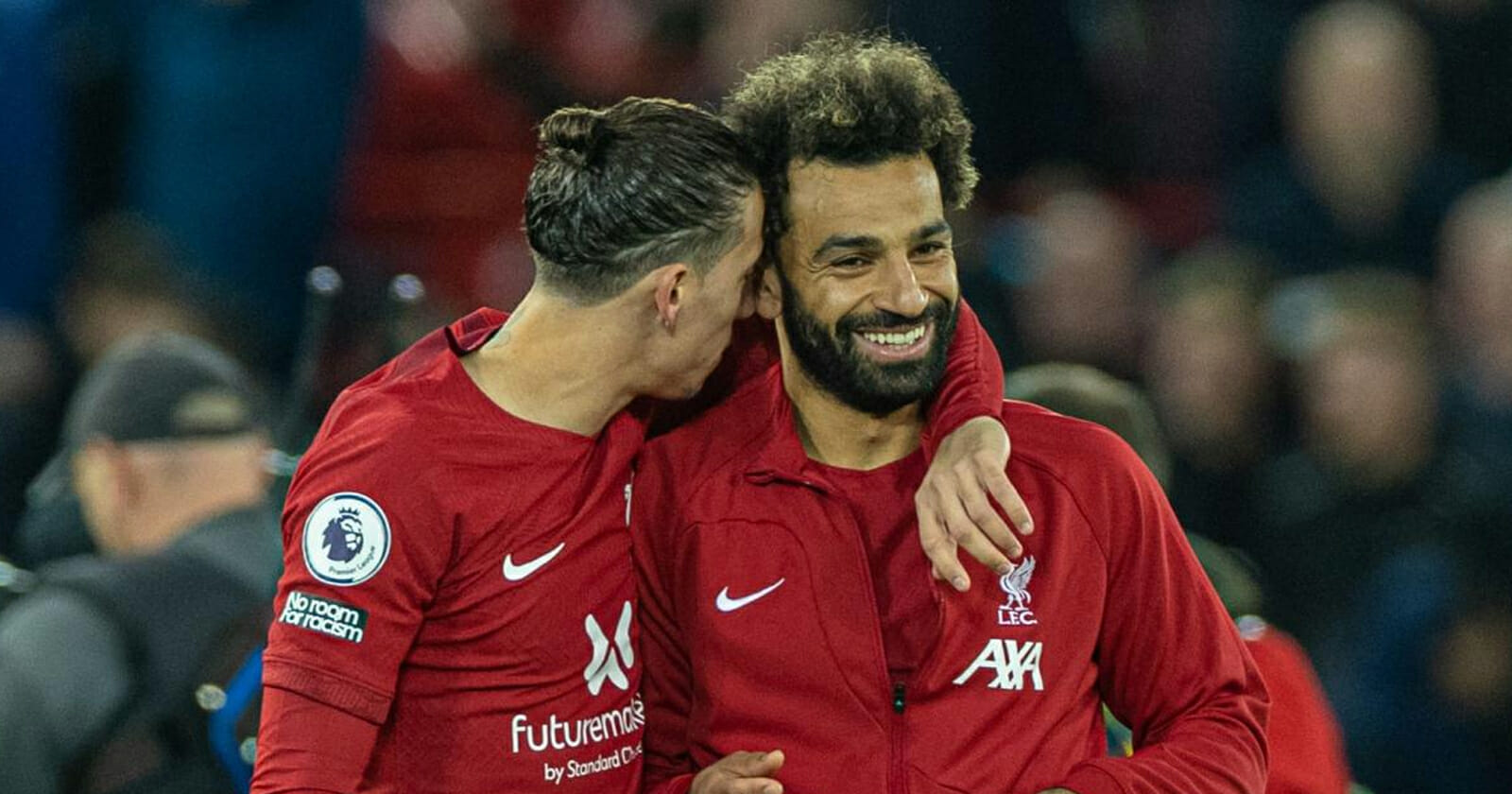 نجم كرة القدم المصرية محمد صلاح watanserb.com