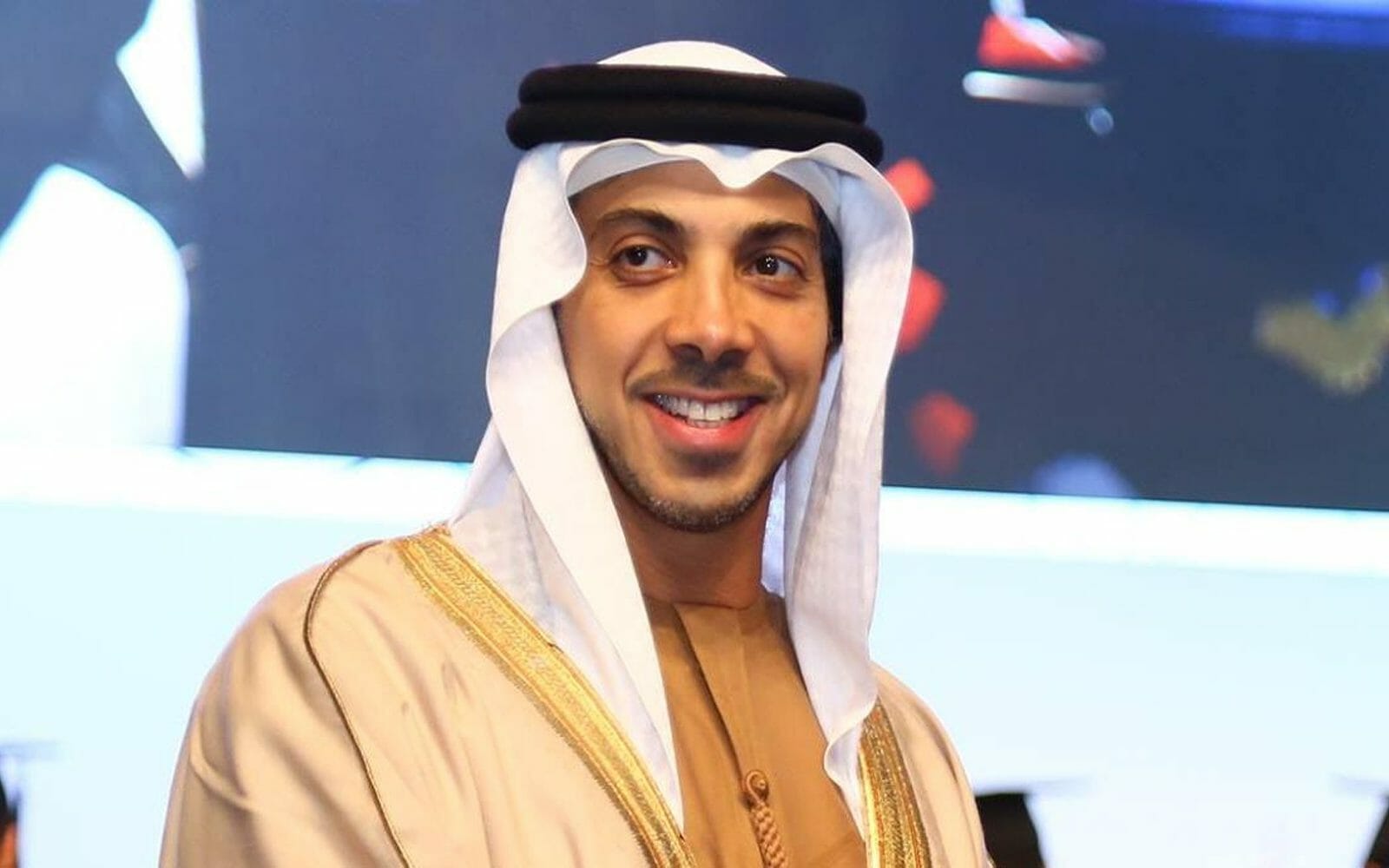 التحقيق مع نائب رئيس الإمارات watanserb.com