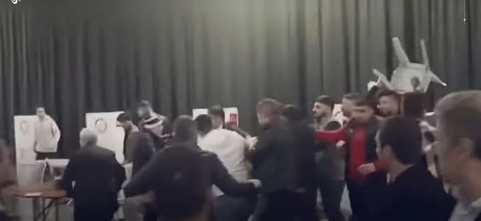 اشتباكات داخل البرلمان التركي watanserb.com